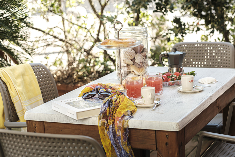 Апартаменты с двуспальной кроватью и двухъярусной кроватью